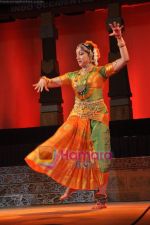 Hema Malini perform together in Ravindra Natya Mandir on 20th Nov 2010 (14).JPG